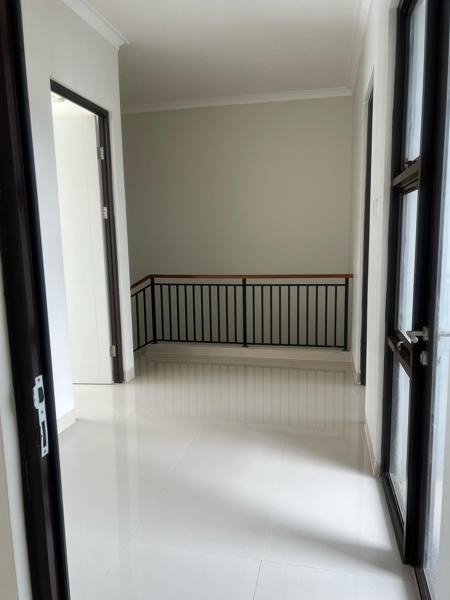 DiJual Rumah 2 Lantai Cluster Cherry Ville Grand Wisata